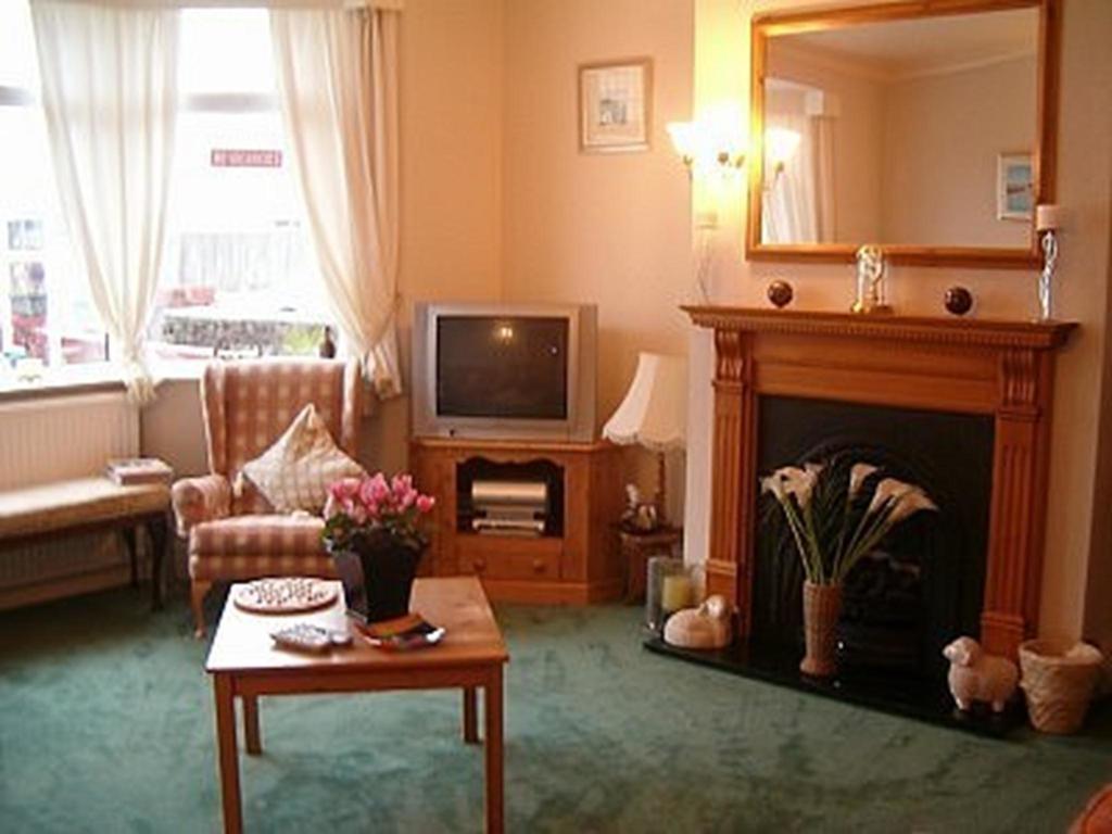 The Adelphi Bed & Breakfast Paignton Eksteriør bilde
